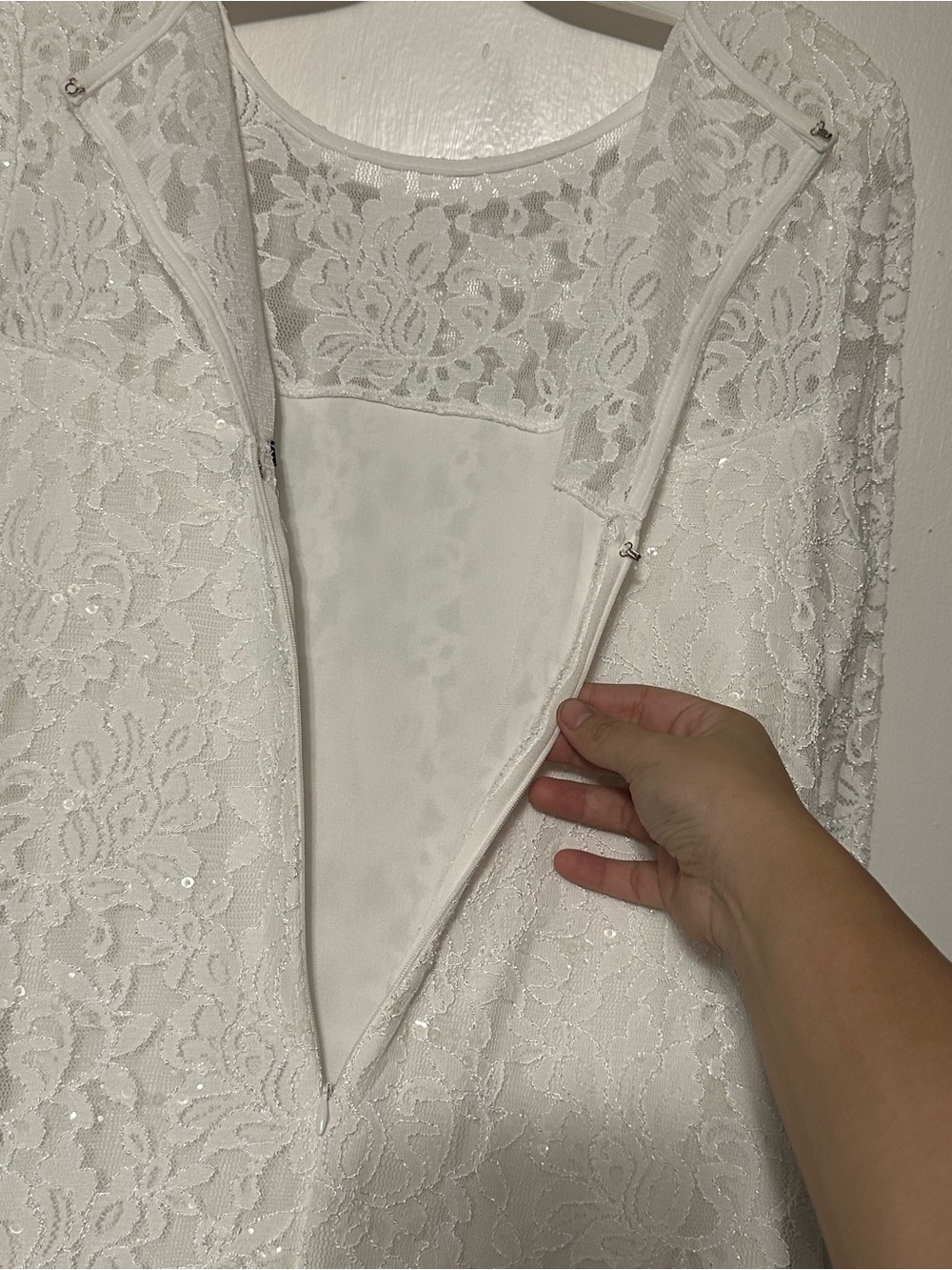 Onyx Nite White Lace Long Sleeve Bridal Gown - Picture 5 of 10